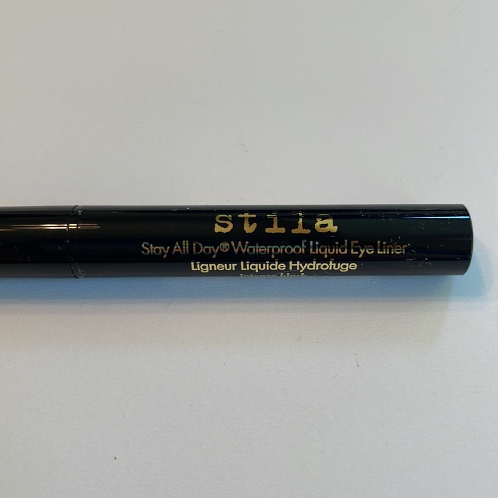 stila
Mini Stay All Day® Waterproof Liquid Eye Liner - Picture 2 of 6